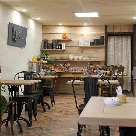 Du Roy D'amont Plaine De L'ain, Repas Sur Reservation 3*