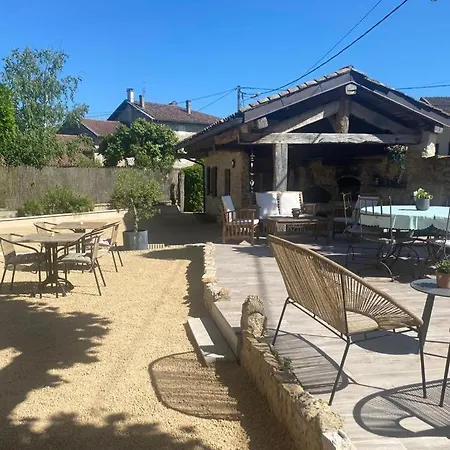 Maison d'hôtes Du Roy D'amont Plaine De L'ain, Parking, Local Vélo 3*